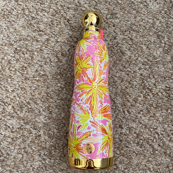 🌺Last One 🌺 🎉HOST PICK🎉 NWT Limited Edition Lilly Pulitzer Water Bottle - Picture 4 of 6